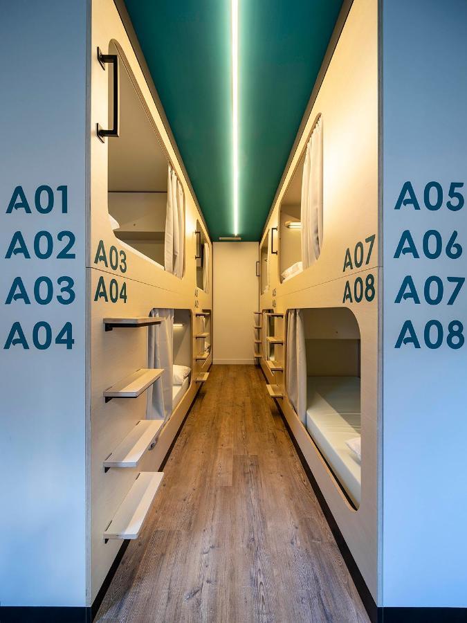 Bunk Bed in Mixed Dormitory Room